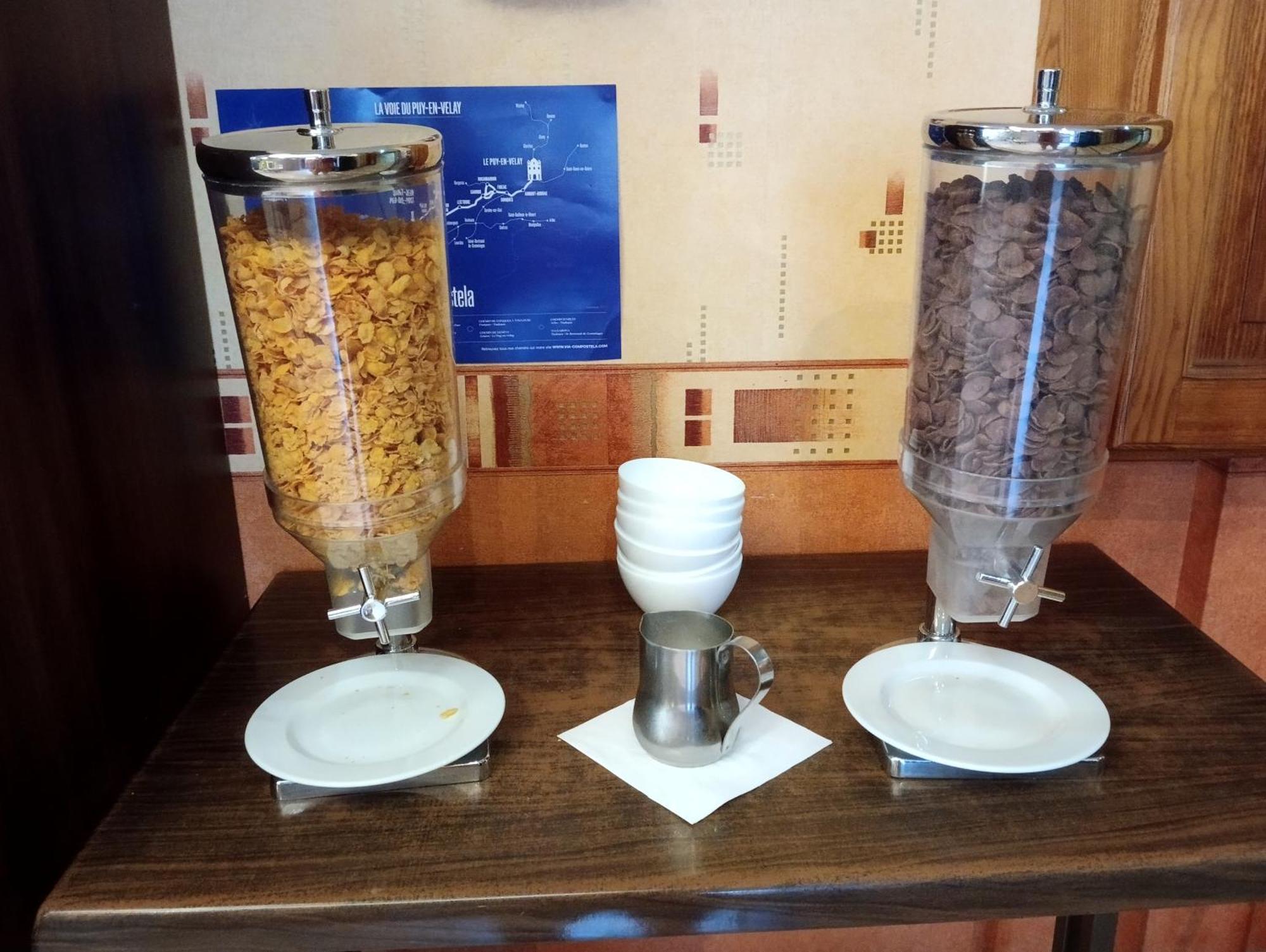 普鲁尼尔奥餐厅酒店 奥蒙奥布拉克 外观 照片